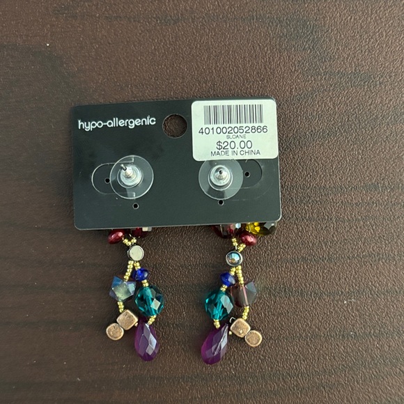 NWT Chico's Vibrant Beaded Drop Earrings - Picture 3 of 3